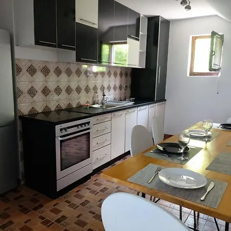 Lb Boka 216 * Mali Mokri Lug